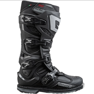 SG22 - Black